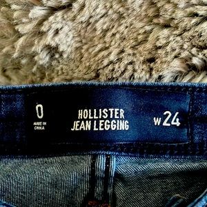 **SOLD Size 0 Hollister Skinny Jeans